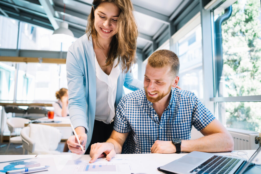 La rédaction est émulée par la collaboration